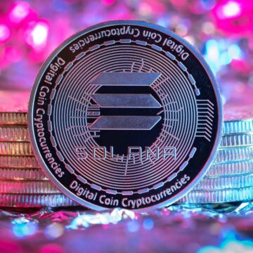 Solana becomes a bargain after SEC fear, Avorak can profit from this movement